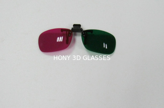 کلیپ بر روی پلاستیکی قرمز 3D سبز 3D برای نگاه 3D تصویر و فیلم